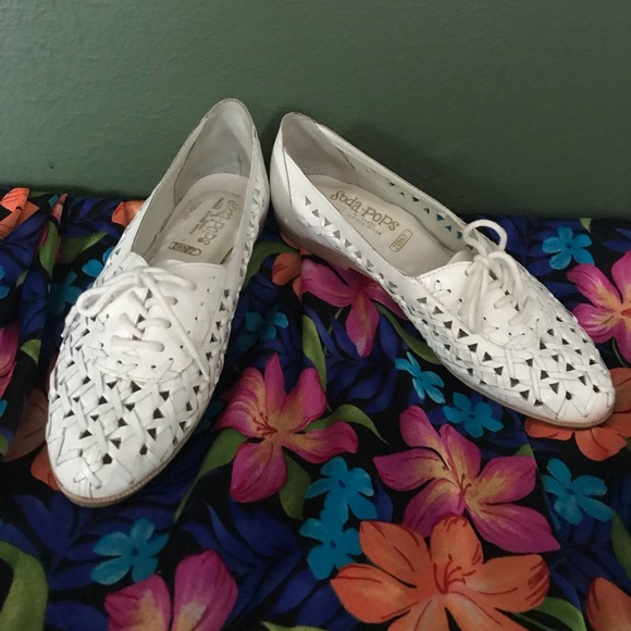 Soda-Pops Shoes - SODA-POPS White Leather Oxford Librarian Flats